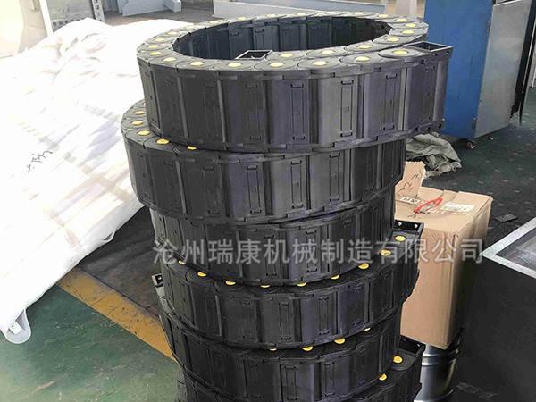 全封閉尼龍塑料拖鏈