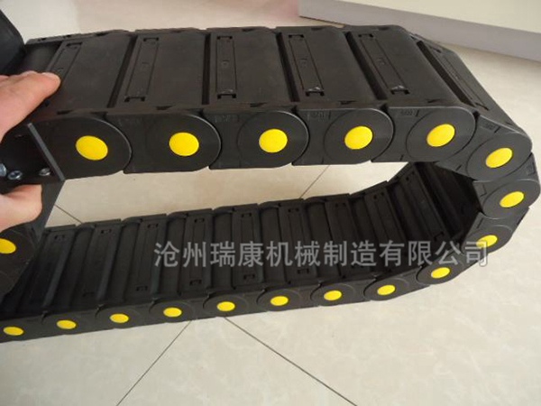 全封閉尼龍塑料拖鏈